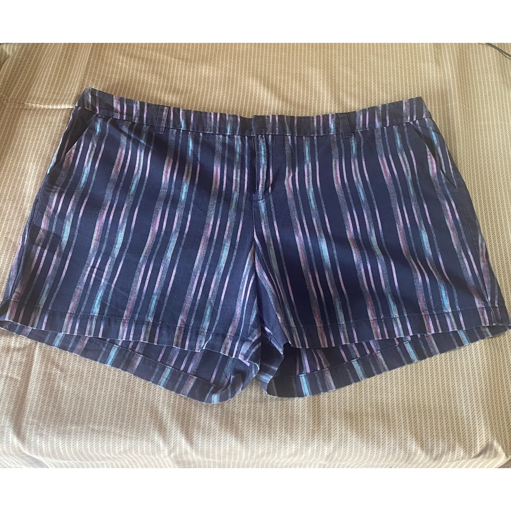 Size 18 Merona womens shorts